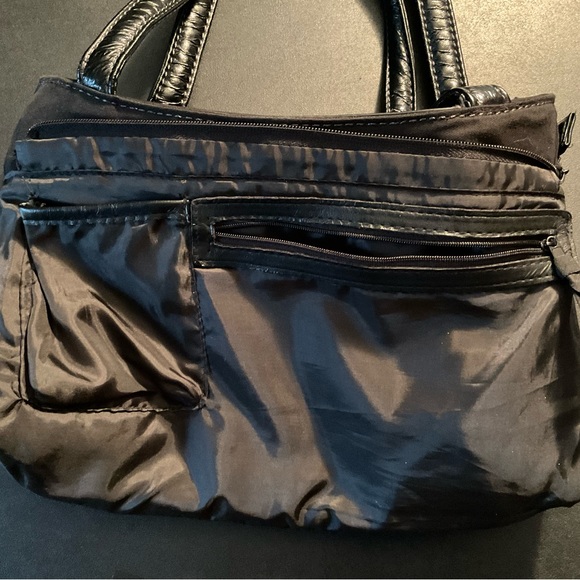 Thirty One Purse - Picture 3 of 7